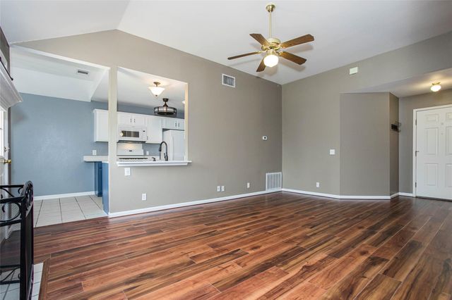 814 Lantana LN, Leander, TX 78641