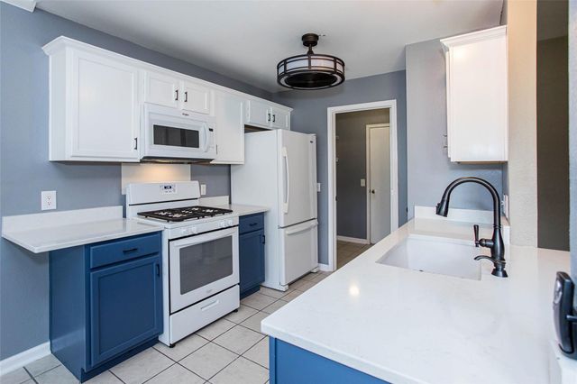 814 Lantana LN, Leander, TX 78641