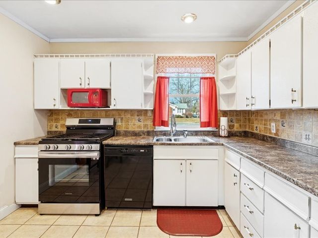 2311 12th Street, Moline, IL 61265