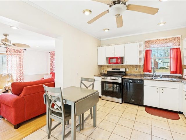 2311 12th Street, Moline, IL 61265