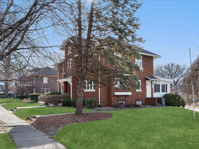 2311 12th Street, Moline, IL 61265