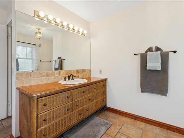 2311 12th Street, Moline, IL 61265