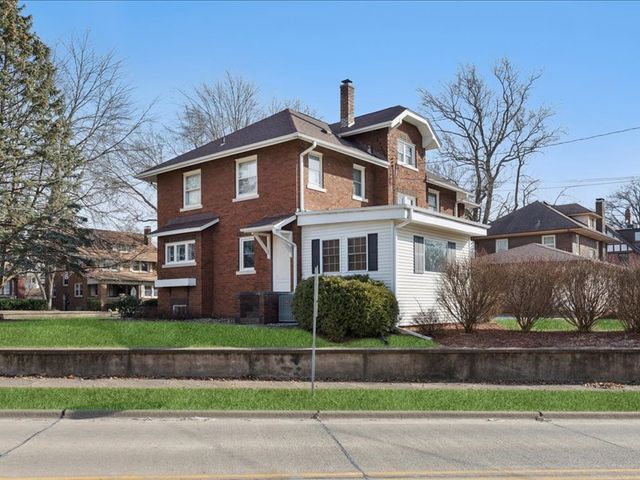 2311 12th Street, Moline, IL 61265