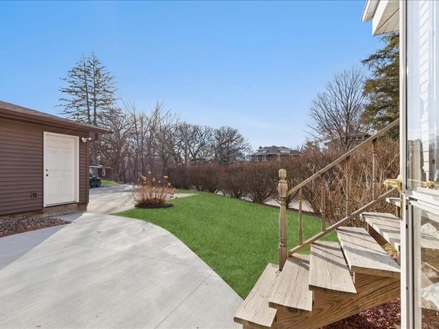 2311 12th Street, Moline, IL 61265