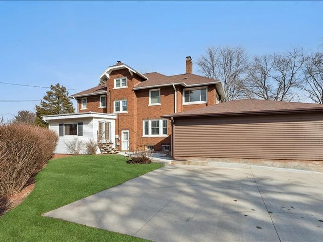 2311 12th Street, Moline, IL 61265