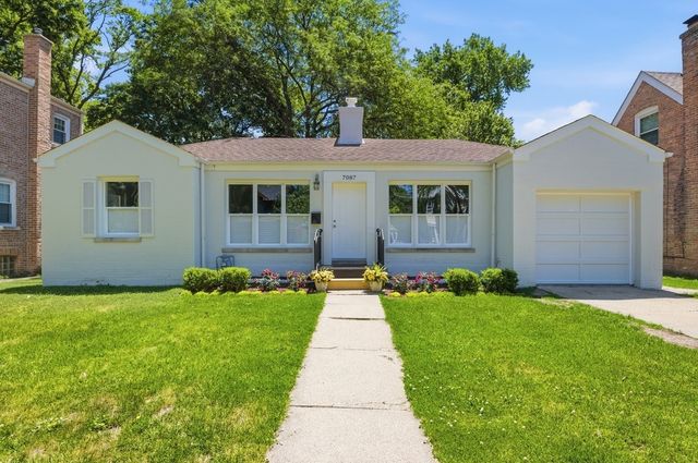 7087 N McAlpin Avenue, Chicago, IL 60646