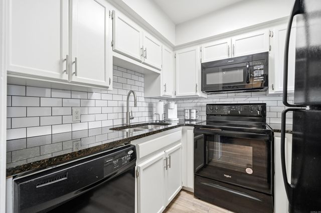 203 Stearns Pt Apt E1, Hot Springs, AR 71913