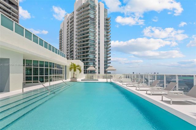 218 SE 14th St 2105, Miami, FL 33131