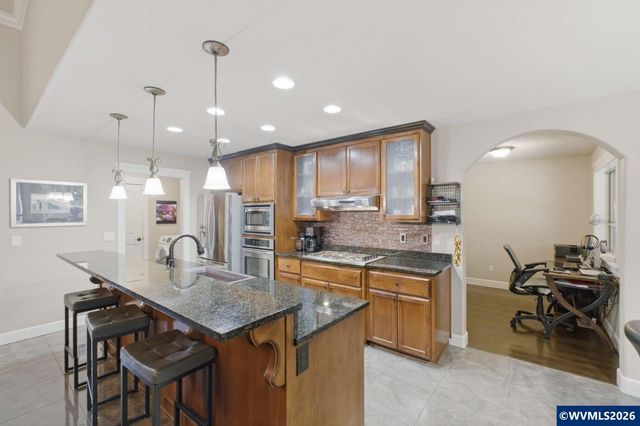 6036 Lillian St SE, Salem, OR 97306