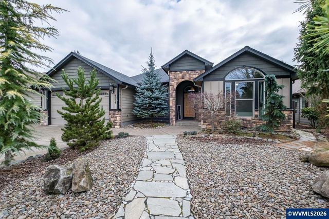 6036 Lillian St SE, Salem, OR 97306