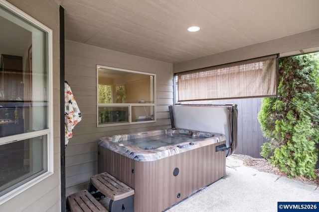 6036 Lillian St SE, Salem, OR 97306