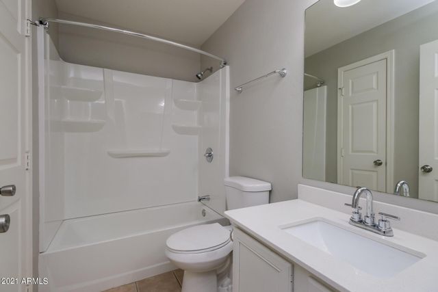 5605 S 11th Place, Phoenix, AZ 85040