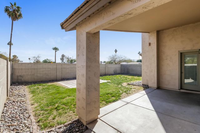 5605 S 11th Place, Phoenix, AZ 85040