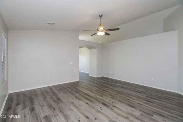 5605 S 11th Place, Phoenix, AZ 85040