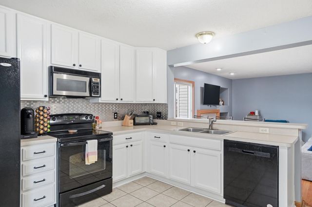 6891 Spring Bloom Drive, Canal Winchester, OH 43110