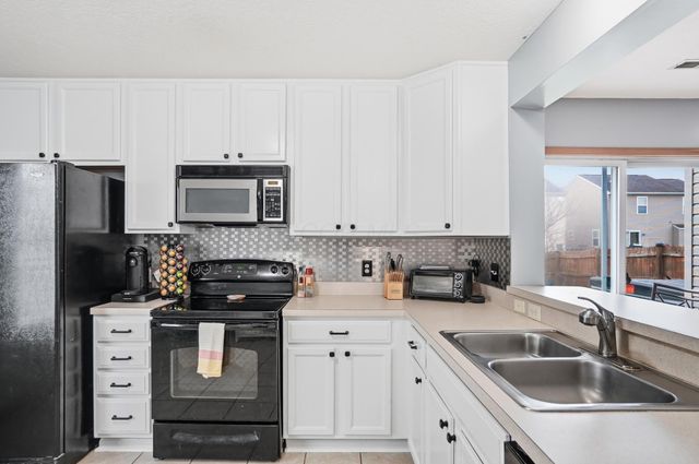 6891 Spring Bloom Drive, Canal Winchester, OH 43110