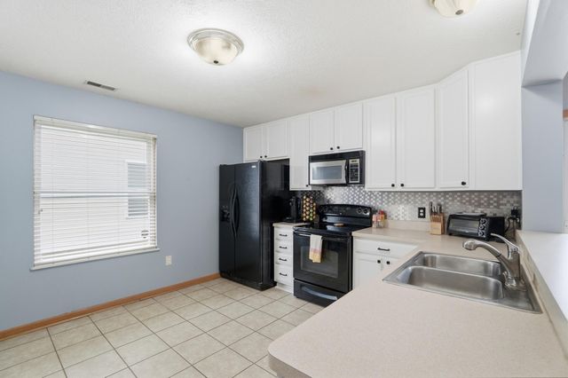 6891 Spring Bloom Drive, Canal Winchester, OH 43110