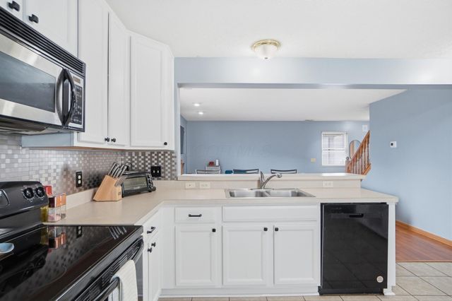 6891 Spring Bloom Drive, Canal Winchester, OH 43110