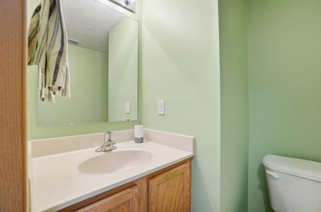 6891 Spring Bloom Drive, Canal Winchester, OH 43110