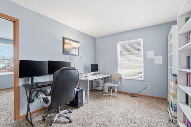 6891 Spring Bloom Drive, Canal Winchester, OH 43110