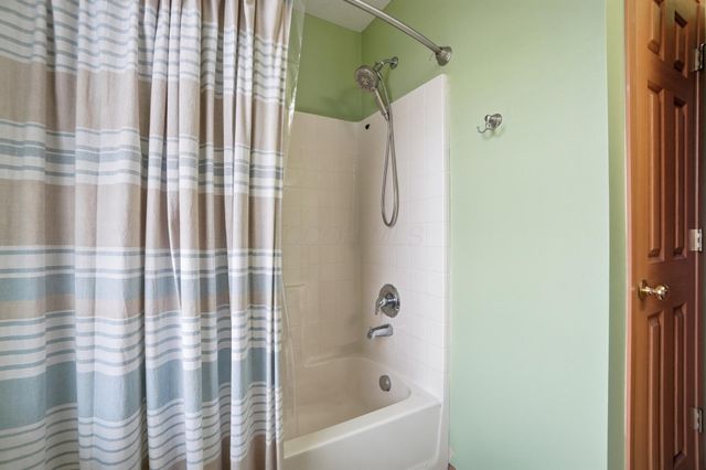 6891 Spring Bloom Drive, Canal Winchester, OH 43110