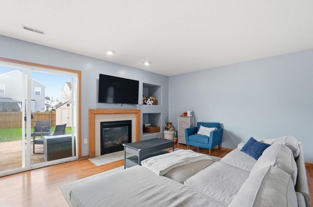 6891 Spring Bloom Drive, Canal Winchester, OH 43110