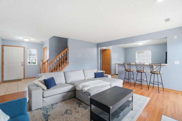 6891 Spring Bloom Drive, Canal Winchester, OH 43110