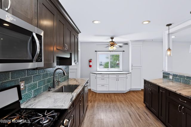 33 Alan Terrace, Howell, NJ 07731