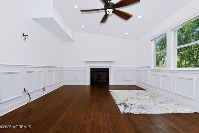 33 Alan Terrace, Howell, NJ 07731
