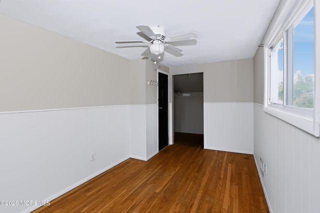 33 Alan Terrace, Howell, NJ 07731