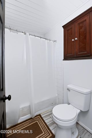 33 Alan Terrace, Howell, NJ 07731