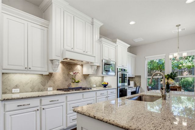 4900 Latour Lane, Colleyville, TX 76034