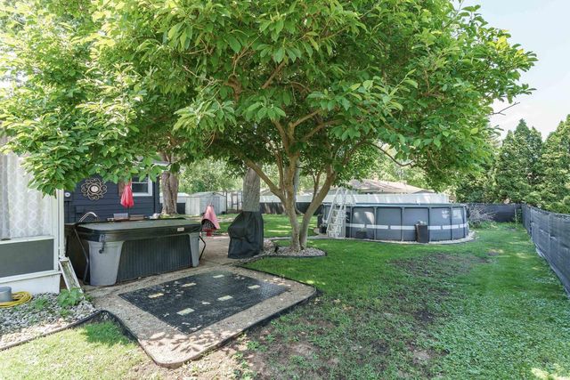 345 Beechwood Drive, Janesville, WI 53548