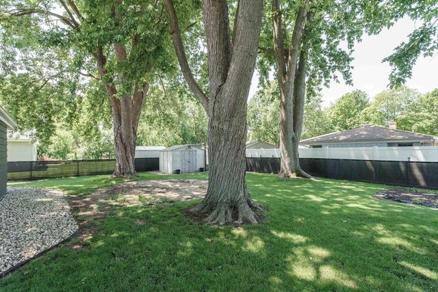 345 Beechwood Drive, Janesville, WI 53548