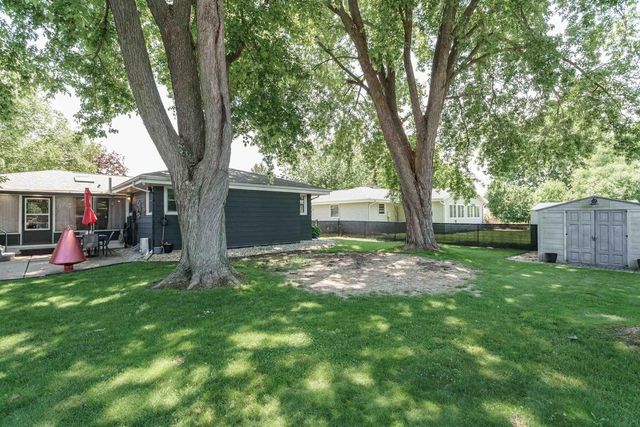 345 Beechwood Drive, Janesville, WI 53548