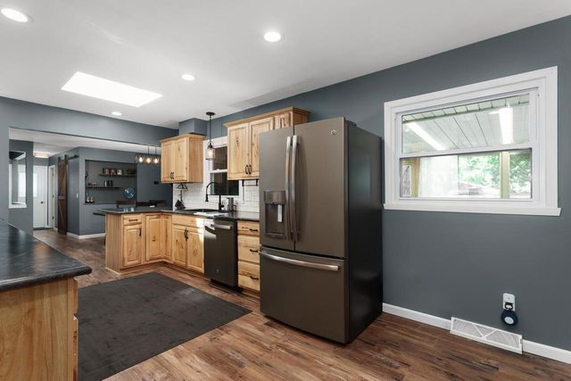 345 Beechwood Drive, Janesville, WI 53548