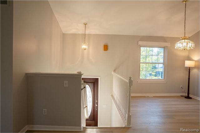 1639 Tulip Lane, Westland, MI 48186