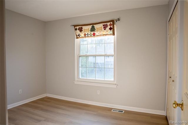 1639 Tulip Lane, Westland, MI 48186