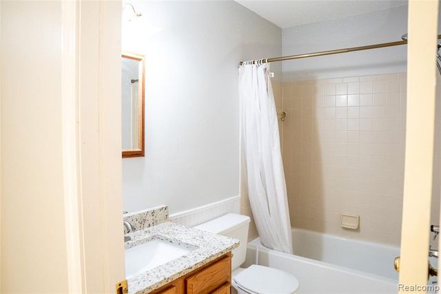 1639 Tulip Lane, Westland, MI 48186