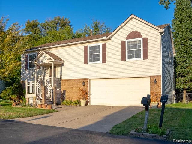 1639 Tulip Lane, Westland, MI 48186