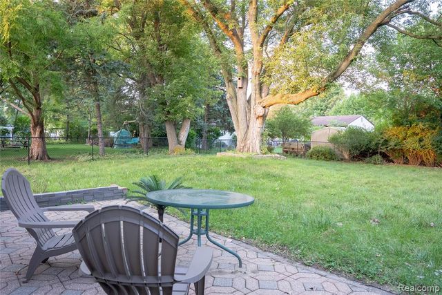 1639 Tulip Lane, Westland, MI 48186