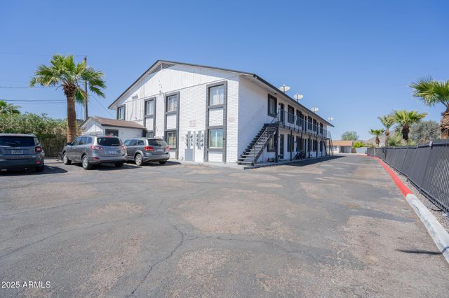 1703 W Mountain View Road 15, Phoenix, AZ 85021