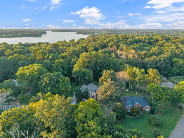 124 Laural Hill Dr, Smyrna, TN 37167