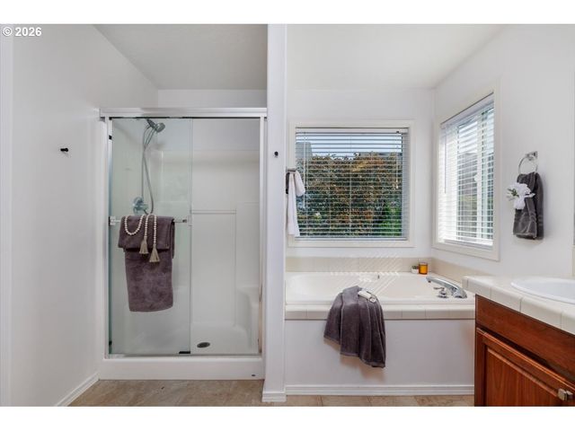 16037 Se PEACE Ct, Happy Valley, OR 97086