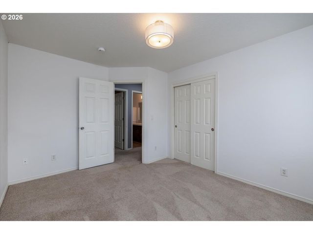 16037 Se PEACE Ct, Happy Valley, OR 97086