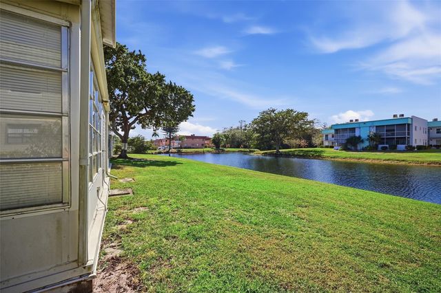 451 Monaco J j, Delray Beach, FL 33446