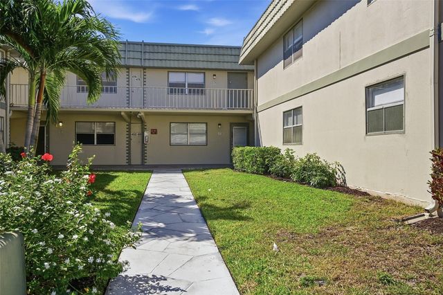 451 Monaco J j, Delray Beach, FL 33446