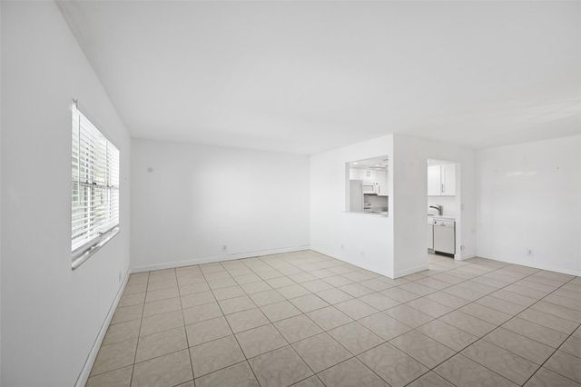 451 Monaco J j, Delray Beach, FL 33446