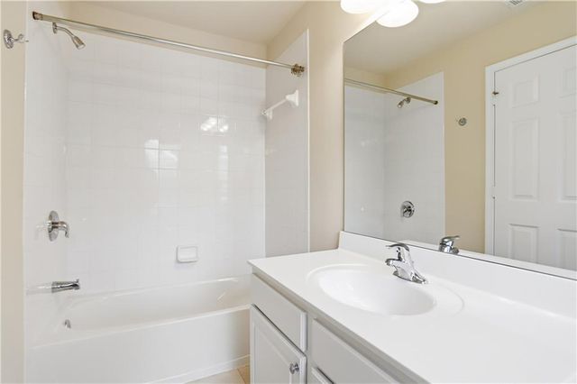 2118 Landsmere Drive SE 13, Mableton, GA 30126