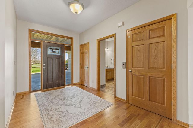 39541 Eastwood Avenue, North Branch, MN 55056